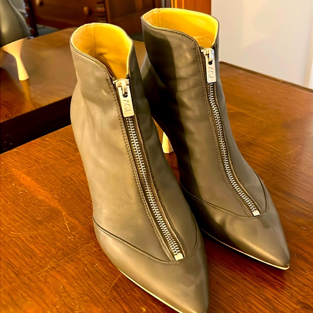AGL Booties